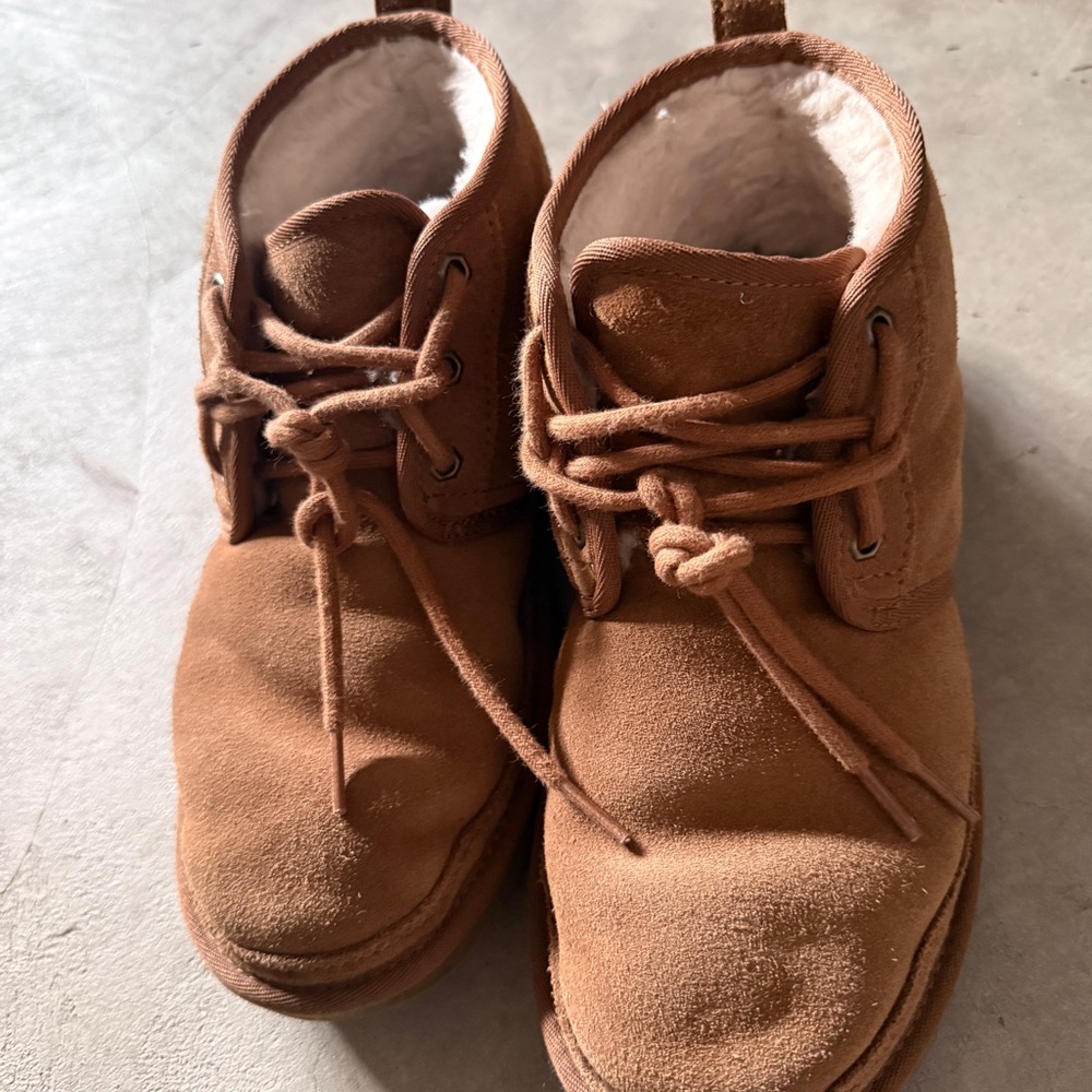 UGG Neumel brown Suede Ankle Boots
